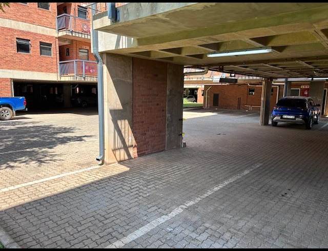 8 BEDROOM APARTMENT FOR SALE IN HATFIELD